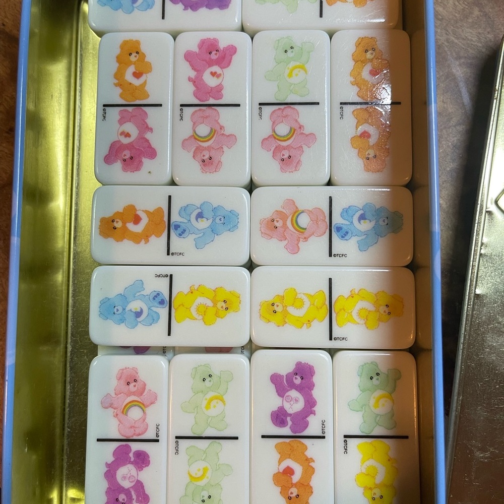 CARE BEARS DOMINOS - Picture 2 of 4